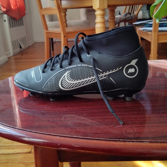 Soccer boots -nike, size: 9.5 - Picture 3 of 3